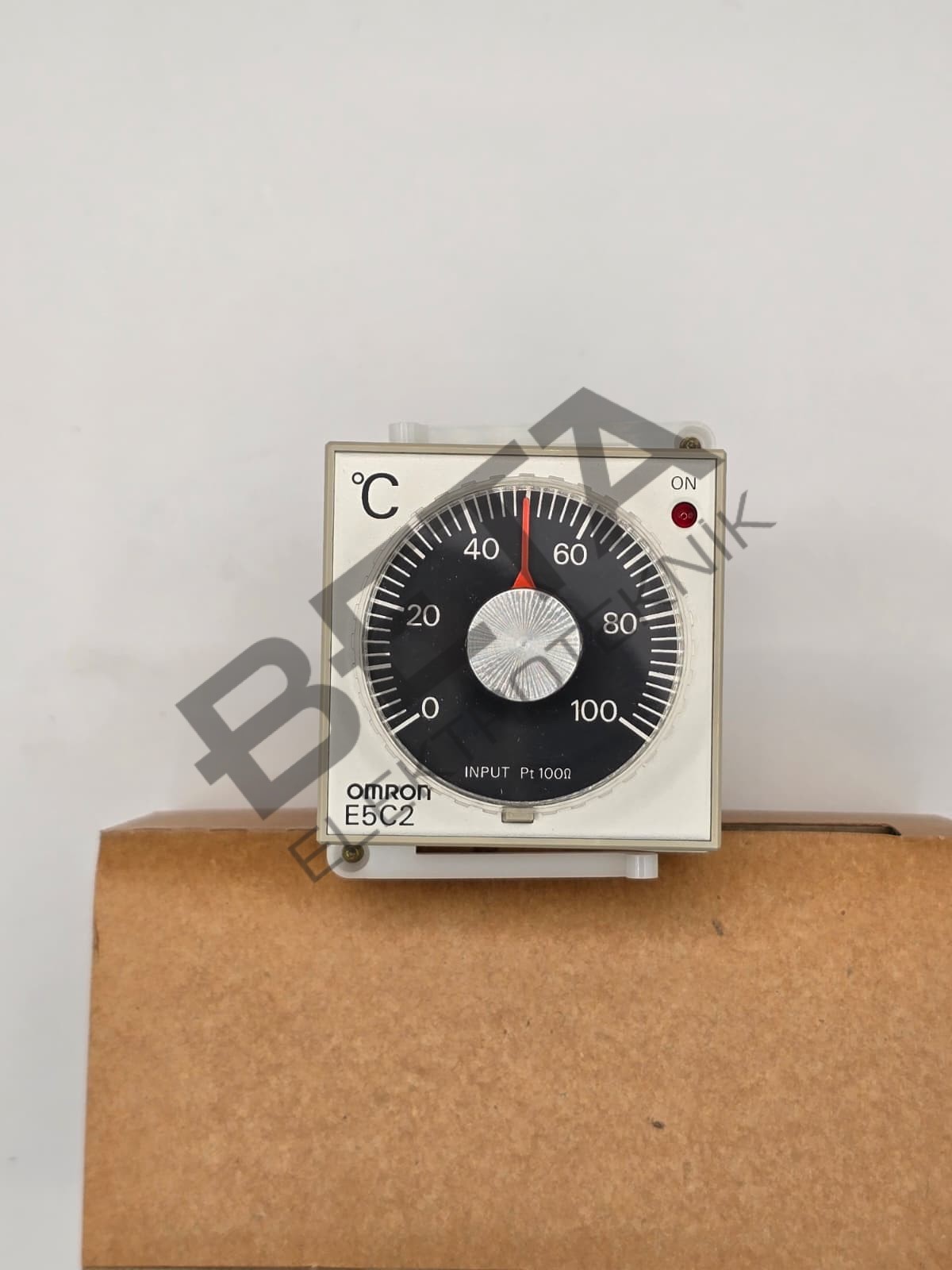 E5C2-R20P-D 220/240VAC 0-100 °C